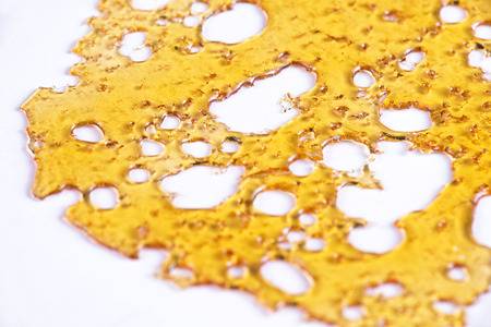 Dosi Cake Shatter Strain